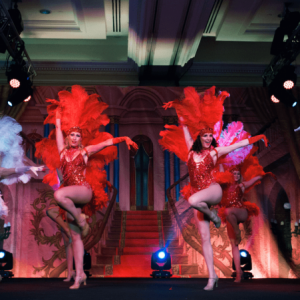 Vegas-Showgirls-In-Paris