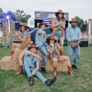 Line-Dancers-3-small