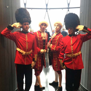 royal-footmen-and-guards02