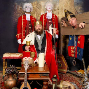 royal-footmen-and-guards09