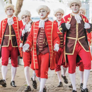 royal-footmen-and-guards10
